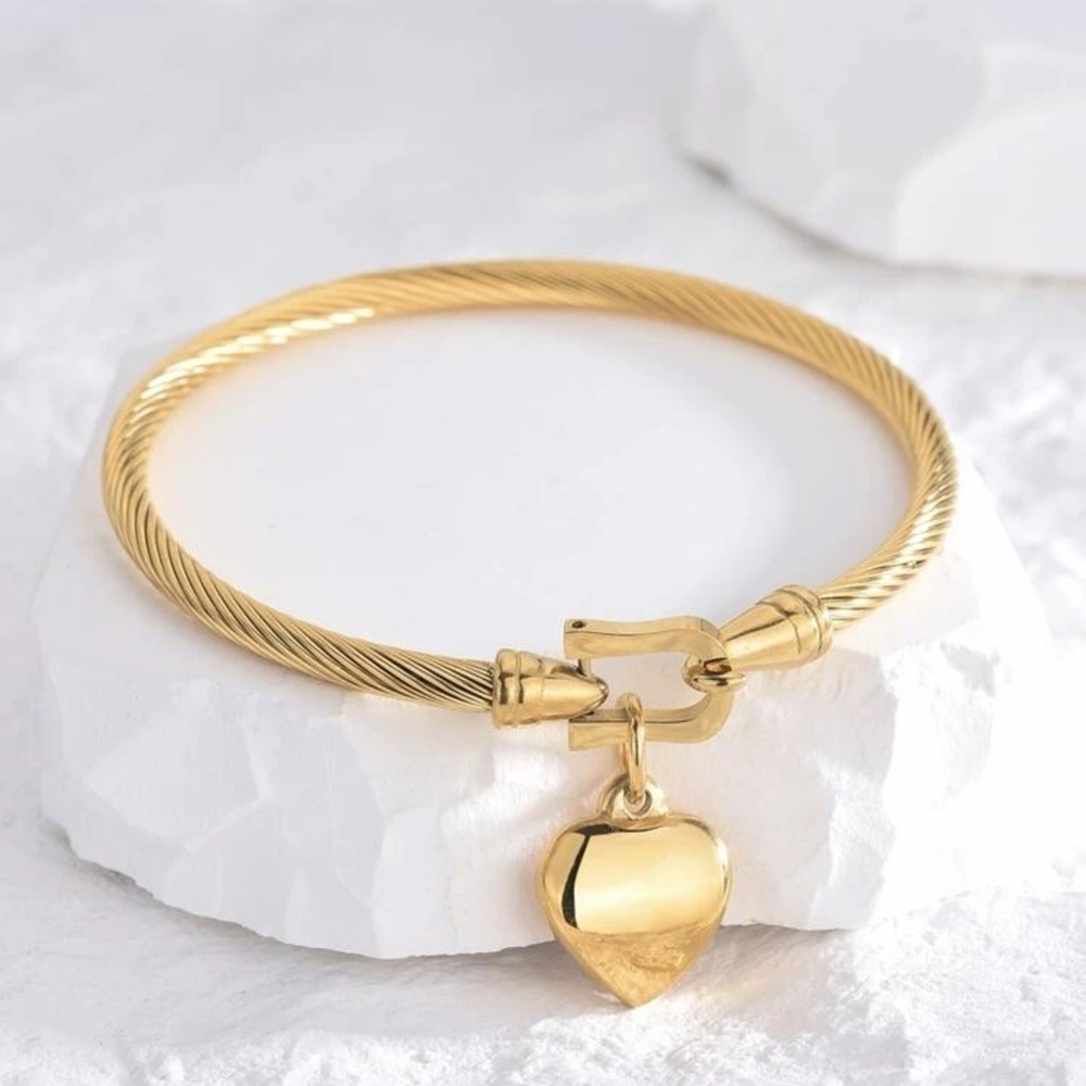 Gold New Heart Charm Stainless Steel Bangle won’t fade